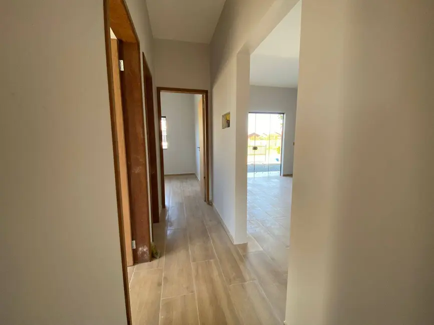 Foto 5 de Casa com 3 quartos à venda, 110m2 em Centro, Balneario Barra Do Sul - SC