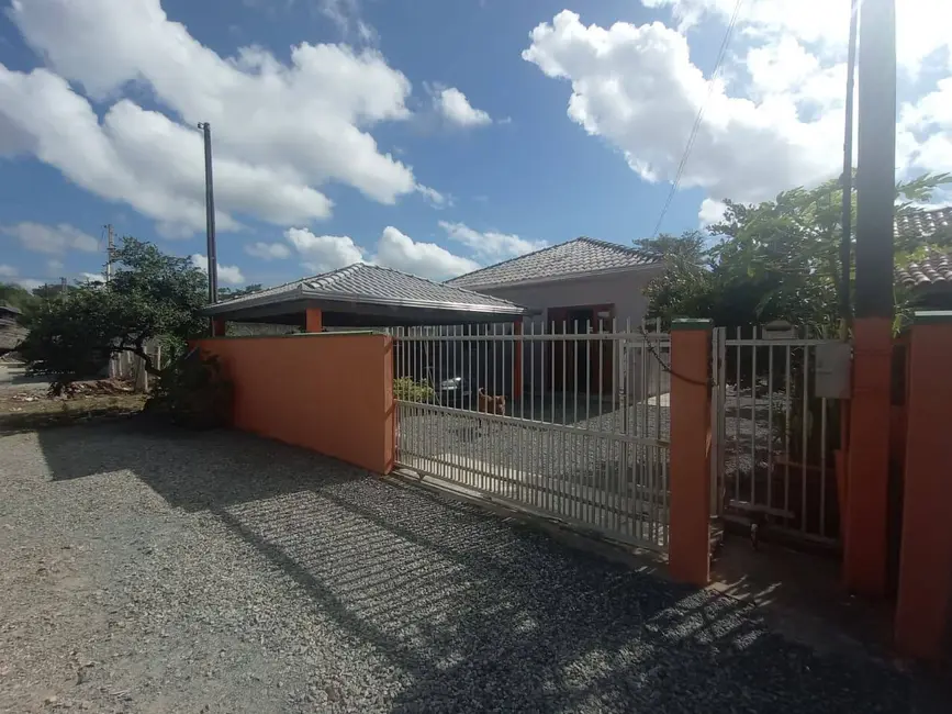 Foto 1 de Casa com 3 quartos à venda, 300m2 em Centro, Balneario Barra Do Sul - SC
