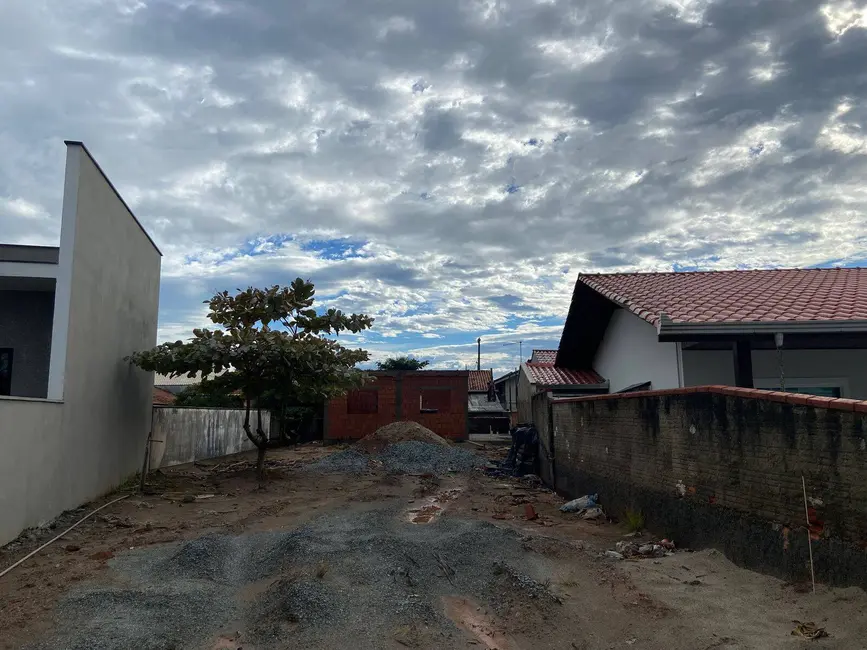 Foto 1 de Terreno / Lote à venda, 325m2 em Centro, Balneario Barra Do Sul - SC