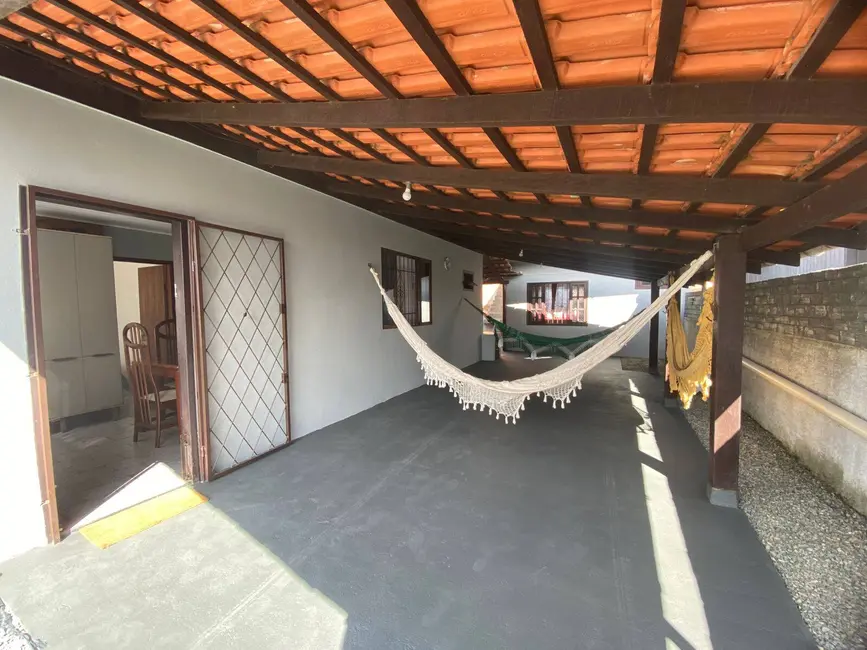 Foto 5 de Casa com 3 quartos à venda, 130m2 em Balneario Barra Do Sul - SC