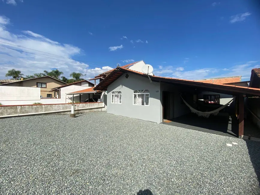 Foto 3 de Casa com 3 quartos à venda, 130m2 em Balneario Barra Do Sul - SC