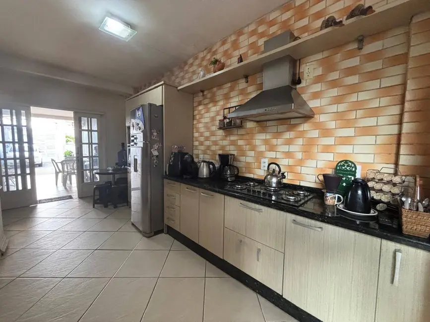 Foto 7 de Sala Comercial à venda, 260m2 em Centro, Balneario Barra Do Sul - SC