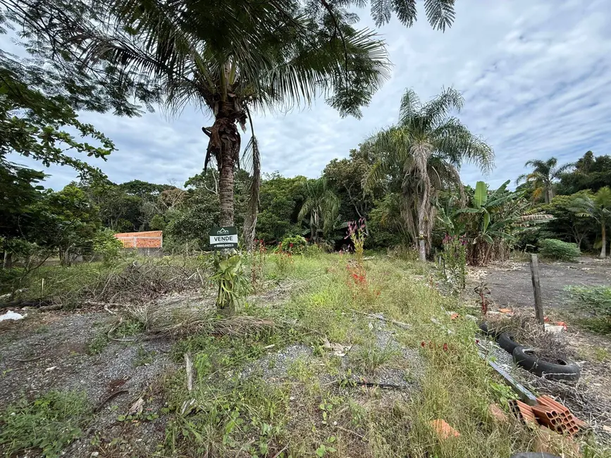 Foto 1 de Terreno / Lote à venda, 360m2 em Balneario Barra Do Sul - SC