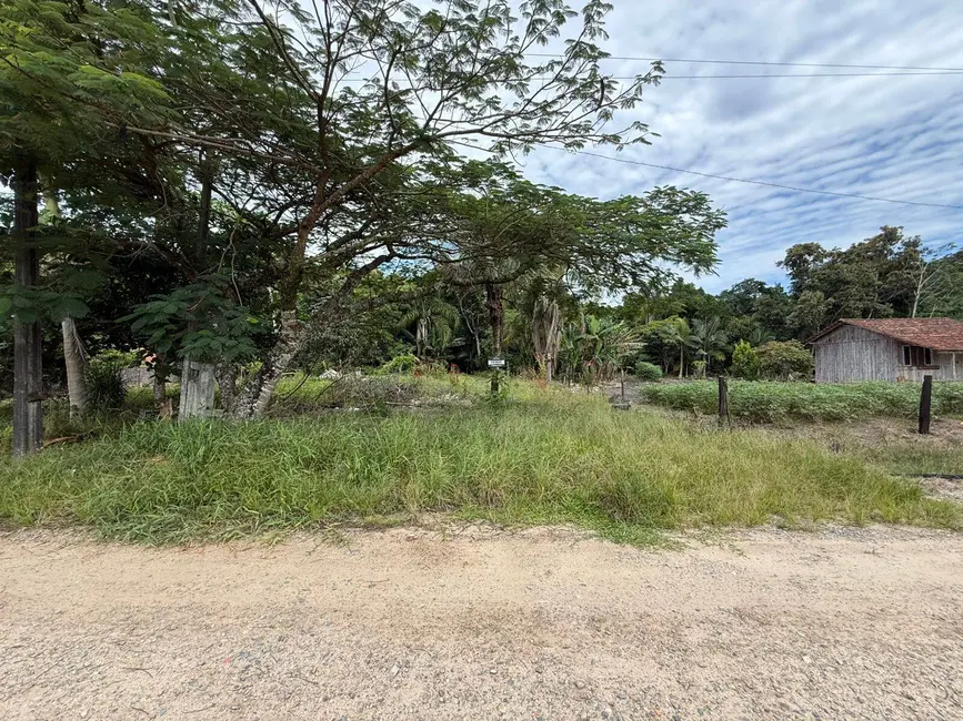 Foto 5 de Terreno / Lote à venda, 360m2 em Balneario Barra Do Sul - SC