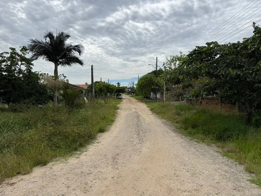 Foto 8 de Terreno / Lote à venda, 360m2 em Balneario Barra Do Sul - SC