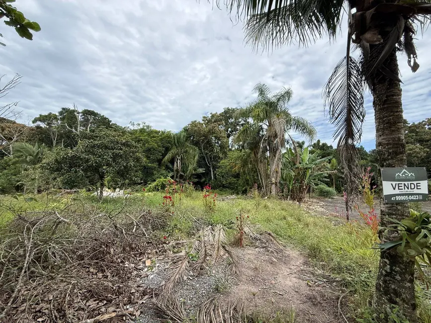 Foto 3 de Terreno / Lote à venda, 360m2 em Balneario Barra Do Sul - SC
