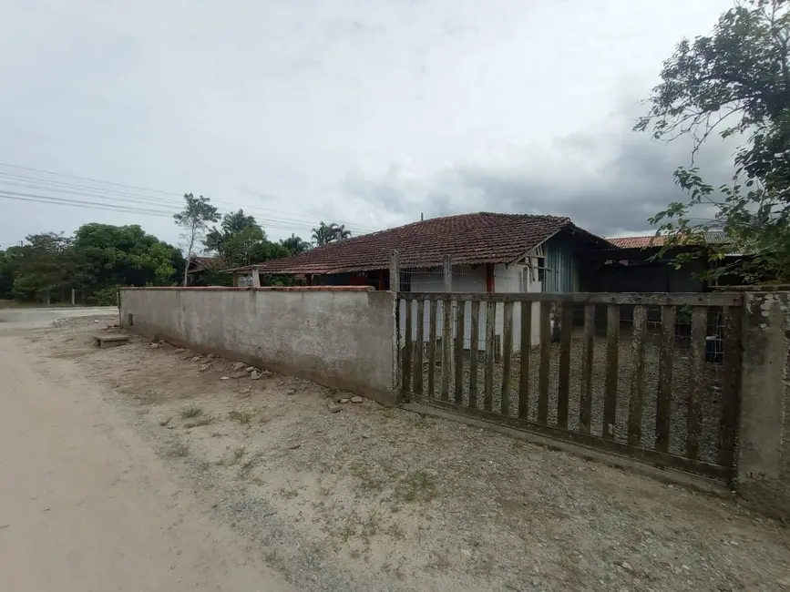 Foto 3 de Casa com 4 quartos à venda, 430m2 em Balneario Barra Do Sul - SC