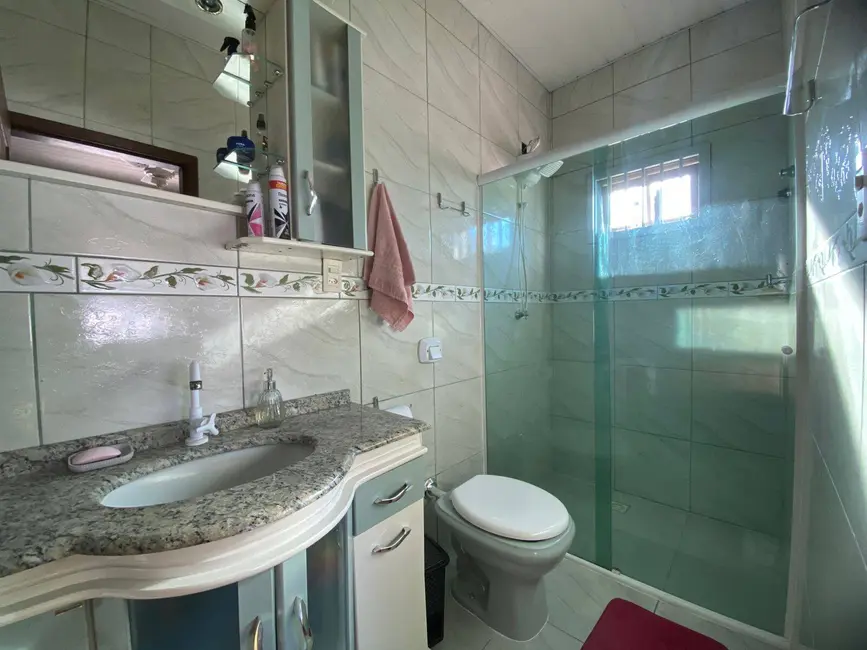 Foto 9 de Casa com 3 quartos à venda, 228m2 em Balneario Barra Do Sul - SC
