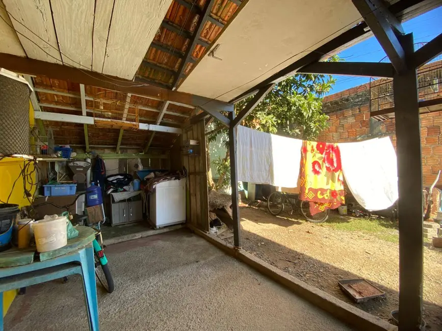 Foto 3 de Casa com 1 quarto à venda, 325m2 em Centro, Balneario Barra Do Sul - SC