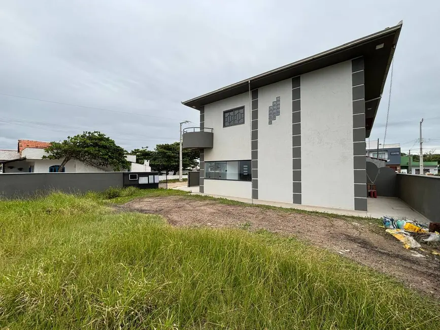 Foto 4 de Casa com 3 quartos à venda, 138m2 em Balneario Barra Do Sul - SC