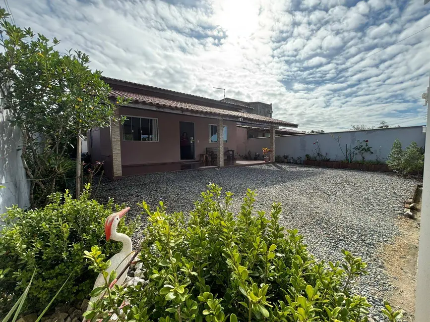 Foto 1 de Casa com 3 quartos à venda, 275m2 em Balneario Barra Do Sul - SC