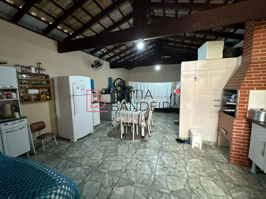 Foto 8 de Casa com 2 quartos à venda, 154m2 em Parque Urupês, Taubate - SP