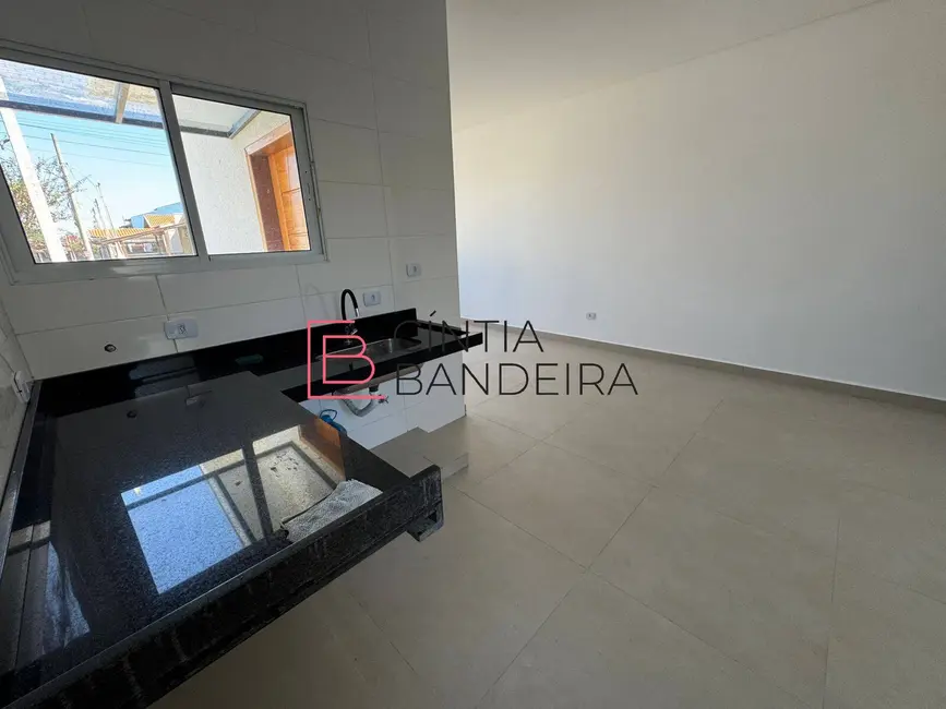 Foto 2 de Casa com 2 quartos à venda, 70m2 em Vila dos Comerciários 2, Taubate - SP