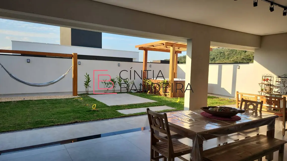 Foto 4 de Casa com 3 quartos à venda, 236m2 em Taubate - SP