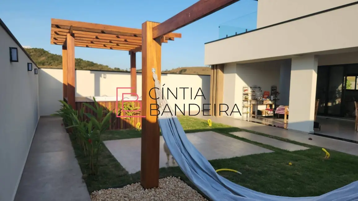 Foto 2 de Casa com 3 quartos à venda, 236m2 em Taubate - SP