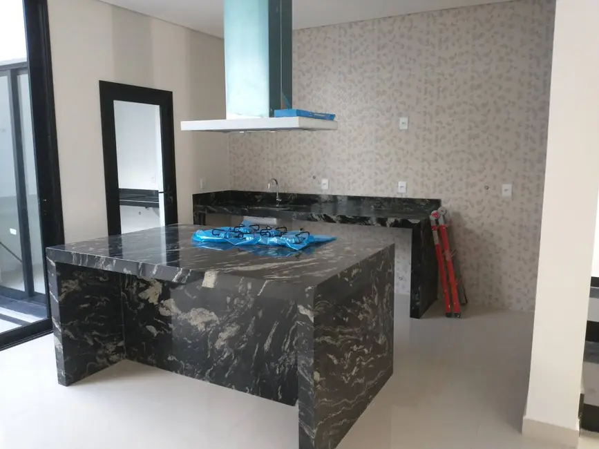 Casa com 3 quartos à venda, 260m2 em Boa Vista, Sao Caetano Do Sul - SP - imagem 3 Foto 3 de Casa com 3 quartos à venda, 260m2 em Boa Vista, Sao Caetano Do Sul - SP