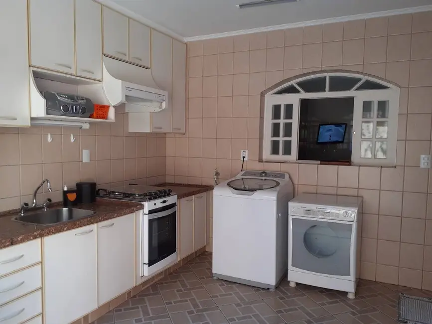 Casa com 5 quartos à venda, 232m2 em Santa Maria, Sao Caetano Do Sul - SP - imagem 5 Foto 5 de Casa com 5 quartos à venda, 232m2 em Santa Maria, Sao Caetano Do Sul - SP
