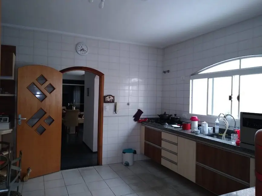 Casa com 5 quartos à venda, 368m2 em Olímpico, Sao Caetano Do Sul - SP - imagem 3 Foto 3 de Casa com 5 quartos à venda, 368m2 em Olímpico, Sao Caetano Do Sul - SP