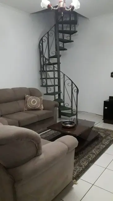 Sobrado com 3 quartos à venda, 128m2 em Santa Maria, Sao Caetano Do Sul - SP - imagem 2 Foto 2 de Sobrado com 3 quartos à venda, 128m2 em Santa Maria, Sao Caetano Do Sul - SP