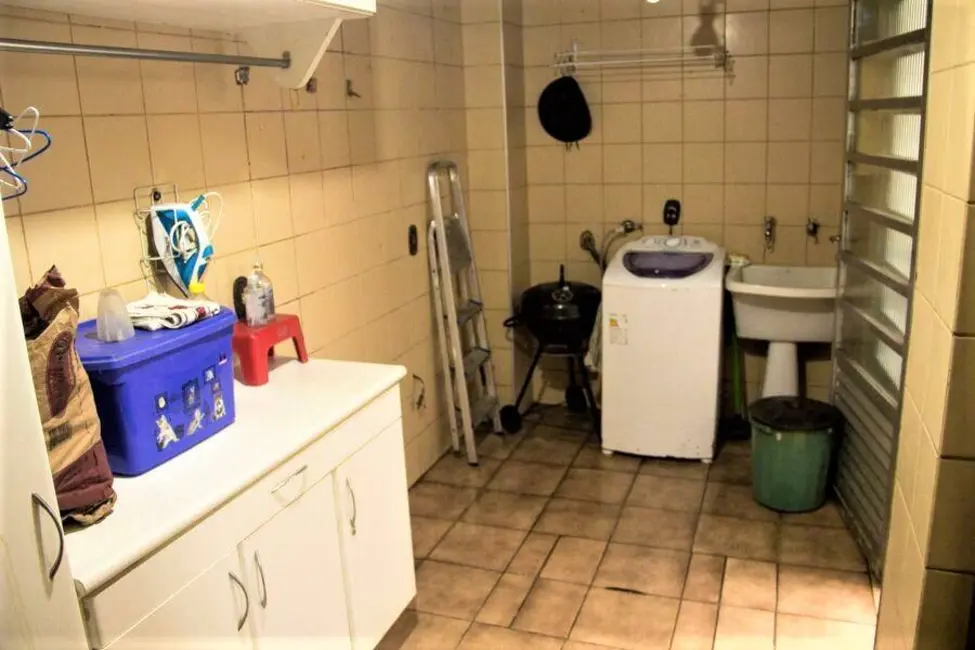 Sobrado com 3 quartos à venda, 231m2 em Barcelona, Sao Caetano Do Sul - SP - imagem 8 Foto 8 de Sobrado com 3 quartos à venda, 231m2 em Barcelona, Sao Caetano Do Sul - SP