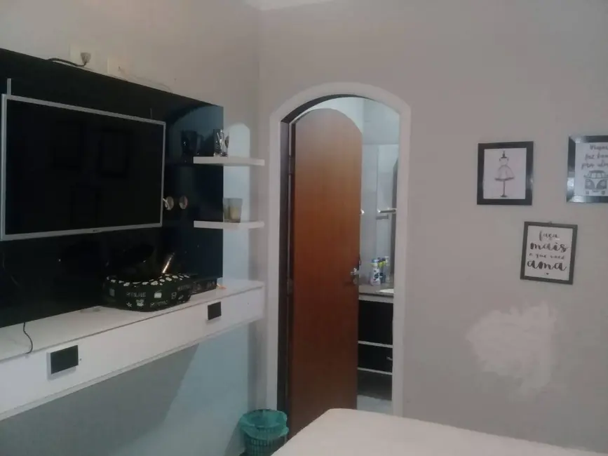 Sobrado com 4 quartos à venda, 250m2 em Barcelona, Sao Caetano Do Sul - SP - imagem 4 Foto 4 de Sobrado com 4 quartos à venda, 250m2 em Barcelona, Sao Caetano Do Sul - SP