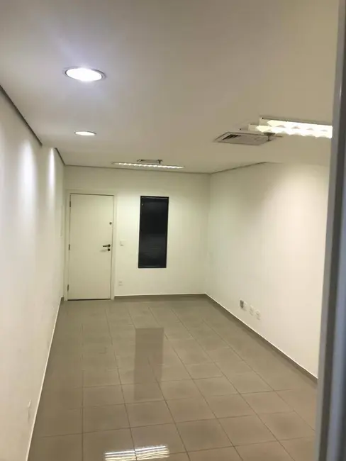 Sala Comercial à venda, 21m2 em Centro, Sao Caetano Do Sul - SP - imagem 1 Foto 1 de Sala Comercial à venda, 21m2 em Centro, Sao Caetano Do Sul - SP