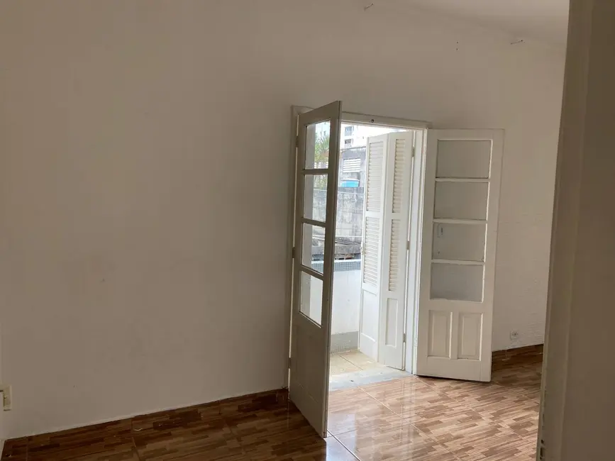 Casa com 2 quartos para alugar, 47m2 em Fundação, Sao Caetano Do Sul - SP - imagem 1 Foto 1 de Casa com 2 quartos para alugar, 47m2 em Fundação, Sao Caetano Do Sul - SP