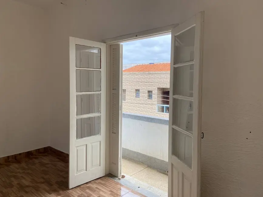 Casa com 2 quartos para alugar, 47m2 em Fundação, Sao Caetano Do Sul - SP - imagem 2 Foto 2 de Casa com 2 quartos para alugar, 47m2 em Fundação, Sao Caetano Do Sul - SP