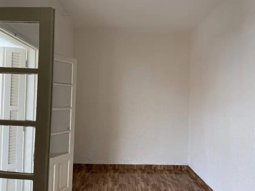 Casa com 2 quartos para alugar, 47m2 em Fundação, Sao Caetano Do Sul - SP - imagem 4 Foto 4 de Casa com 2 quartos para alugar, 47m2 em Fundação, Sao Caetano Do Sul - SP
