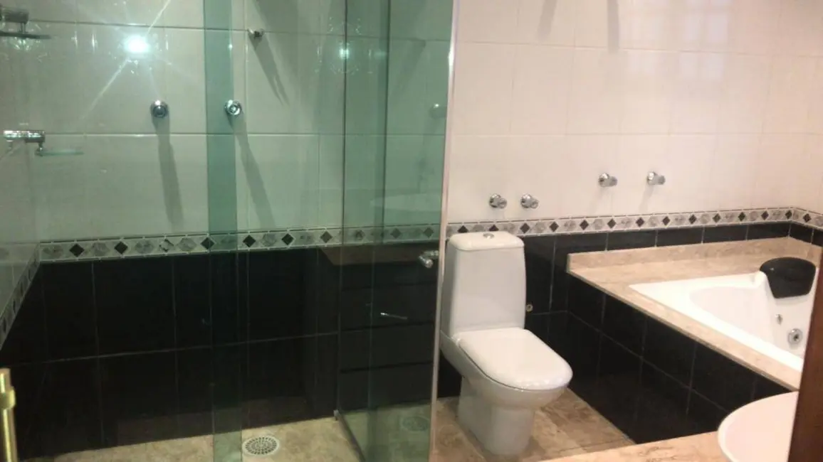 Sobrado com 4 quartos à venda, 480m2 em Cerâmica, Sao Caetano Do Sul - SP - imagem 8 Foto 8 de Sobrado com 4 quartos à venda, 480m2 em Cerâmica, Sao Caetano Do Sul - SP