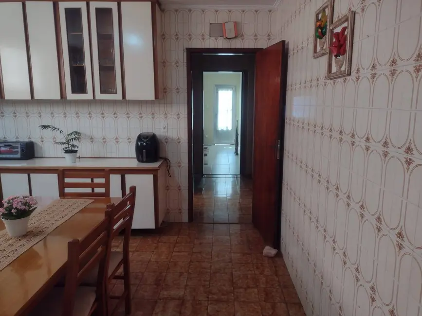 Casa com 5 quartos à venda, 350m2 em Santa Maria, Santo Andre - SP - imagem 9 Foto 9 de Casa com 5 quartos à venda, 350m2 em Santa Maria, Santo Andre - SP