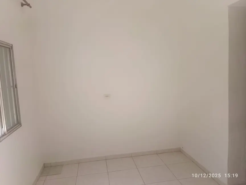 Casa com 1 quarto para alugar em Vila Palmares, Santo Andre - SP - imagem 5 Foto 5 de Casa com 1 quarto para alugar em Vila Palmares, Santo Andre - SP