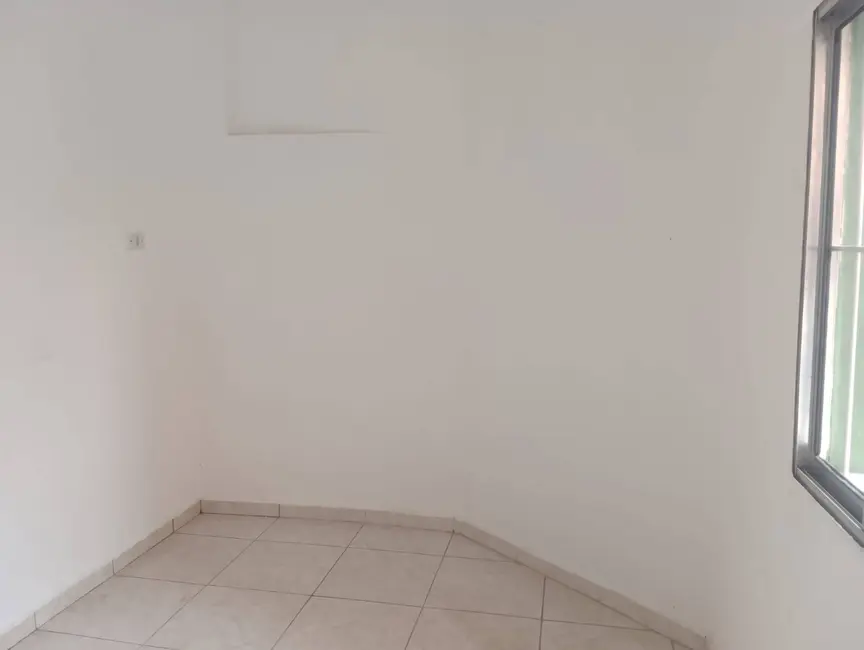 Casa com 1 quarto para alugar em Vila Palmares, Santo Andre - SP - imagem 8 Foto 8 de Casa com 1 quarto para alugar em Vila Palmares, Santo Andre - SP