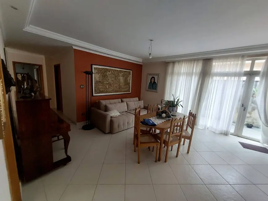 Foto 2 de Casa com 4 quartos à venda, 201m2 em Jardim São Caetano, Sao Caetano Do Sul - SP