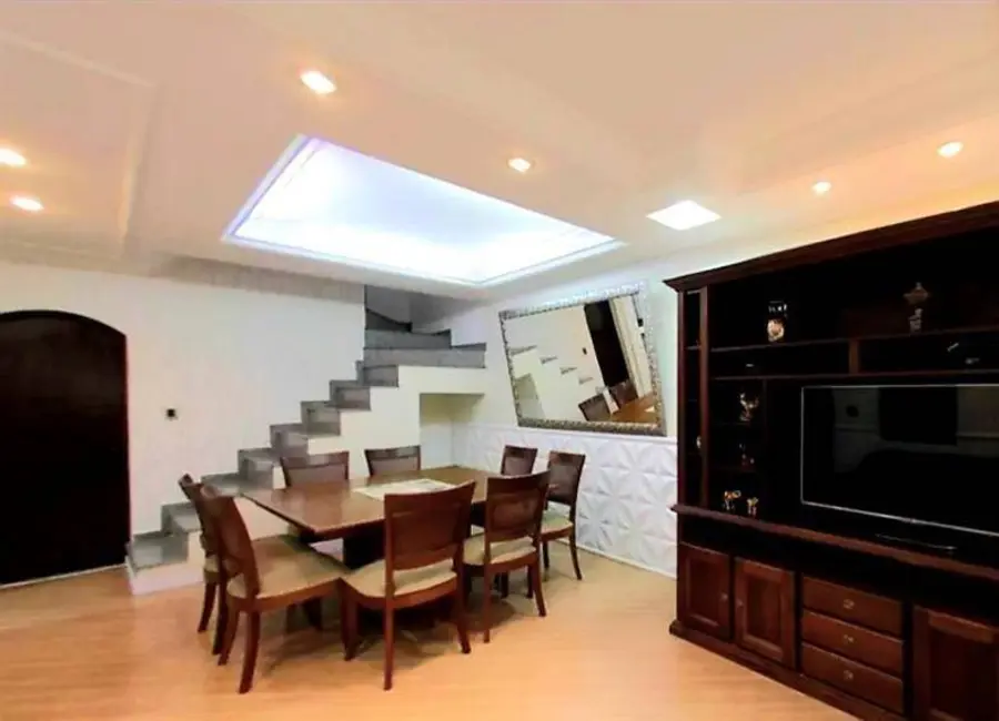 Sobrado com 4 quartos à venda, 210m2 em Barcelona, Sao Caetano Do Sul - SP - imagem 5 Foto 5 de Sobrado com 4 quartos à venda, 210m2 em Barcelona, Sao Caetano Do Sul - SP