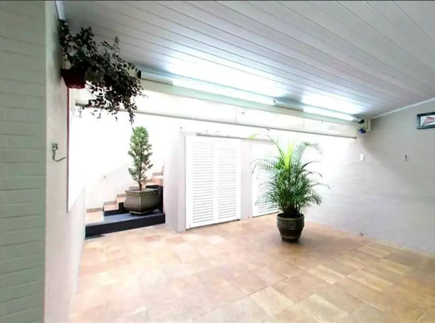 Sobrado com 4 quartos à venda, 210m2 em Barcelona, Sao Caetano Do Sul - SP - imagem 2 Foto 2 de Sobrado com 4 quartos à venda, 210m2 em Barcelona, Sao Caetano Do Sul - SP