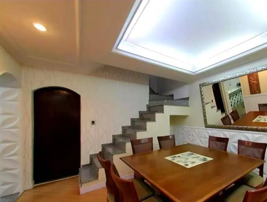 Sobrado com 4 quartos à venda, 210m2 em Barcelona, Sao Caetano Do Sul - SP - imagem 6 Foto 6 de Sobrado com 4 quartos à venda, 210m2 em Barcelona, Sao Caetano Do Sul - SP