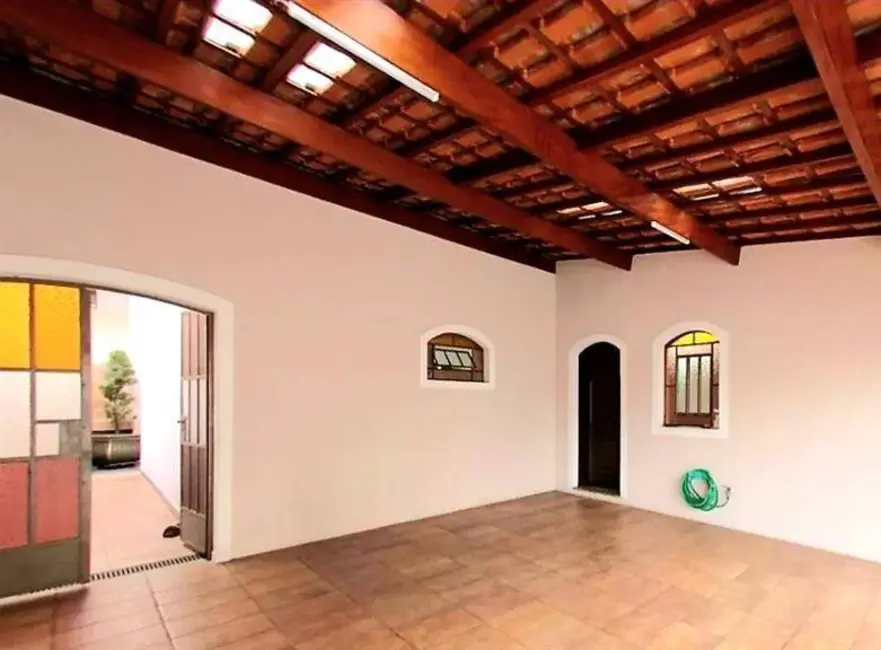 Sobrado com 4 quartos à venda, 210m2 em Barcelona, Sao Caetano Do Sul - SP - imagem 3 Foto 3 de Sobrado com 4 quartos à venda, 210m2 em Barcelona, Sao Caetano Do Sul - SP