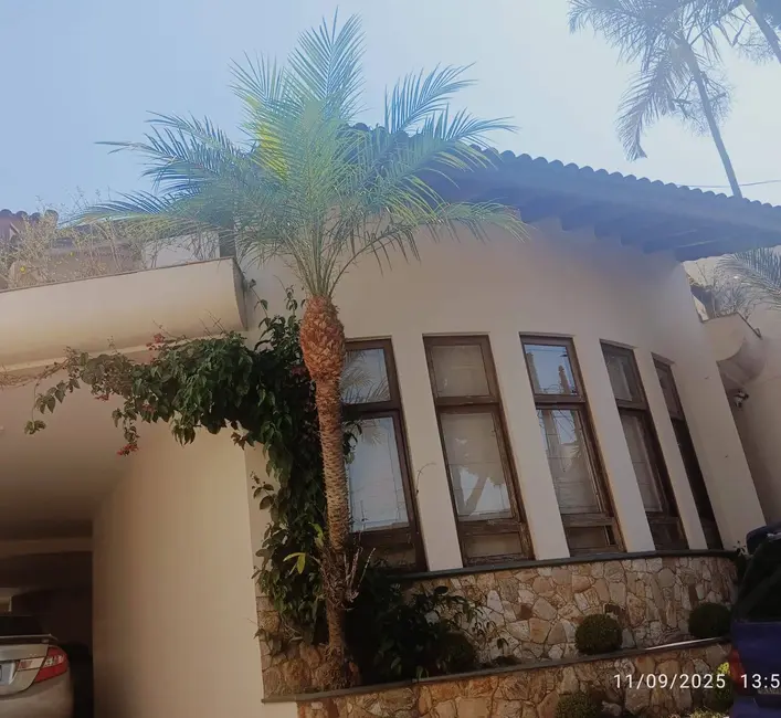 Sobrado com 4 quartos à venda e para alugar, 495m2 em Jardim, Santo Andre - SP - imagem 1 Foto 1 de Sobrado com 4 quartos à venda e para alugar, 495m2 em Jardim, Santo Andre - SP