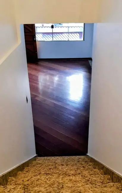 Foto 3 de Sobrado com 4 quartos à venda, 250m2 em Olímpico, Sao Caetano Do Sul - SP