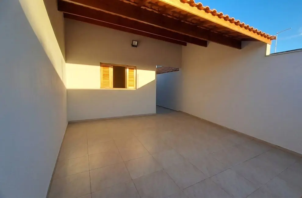 Foto 2 de Casa com 2 quartos à venda em Mongagua - SP