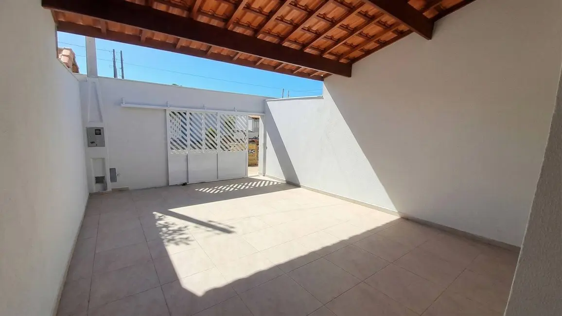 Foto 3 de Casa com 2 quartos à venda em Mongagua - SP