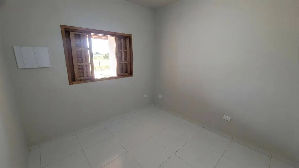 Foto 8 de Casa com 2 quartos à venda em Mongagua - SP