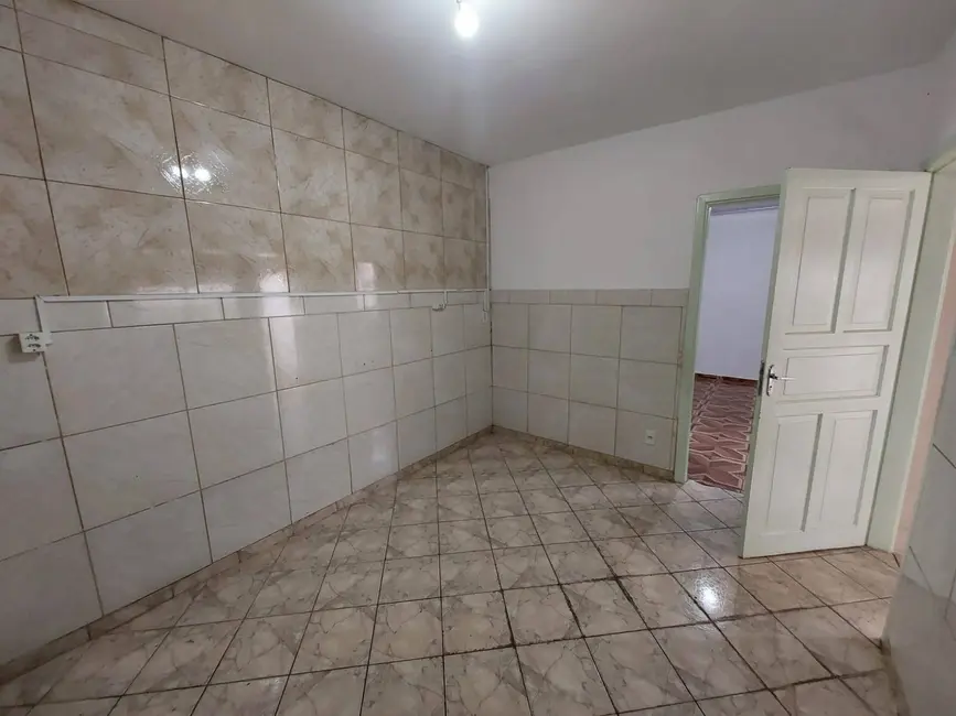 Casa com 1 quarto para alugar, 40m2 em Santa Paula, Sao Caetano Do Sul - SP - imagem 2 Foto 2 de Casa com 1 quarto para alugar, 40m2 em Santa Paula, Sao Caetano Do Sul - SP
