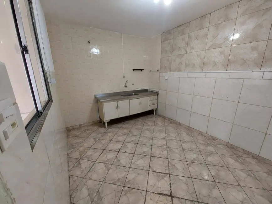 Casa com 1 quarto para alugar, 40m2 em Santa Paula, Sao Caetano Do Sul - SP - imagem 1 Foto 1 de Casa com 1 quarto para alugar, 40m2 em Santa Paula, Sao Caetano Do Sul - SP
