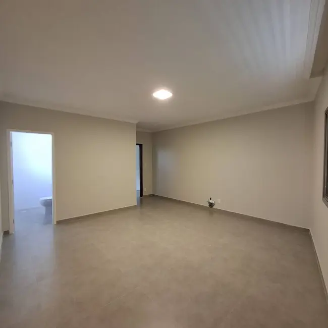 Sobrado com 4 quartos para alugar, 156m2 em Santa Maria, Sao Caetano Do Sul - SP - imagem 8 Foto 8 de Sobrado com 4 quartos para alugar, 156m2 em Santa Maria, Sao Caetano Do Sul - SP
