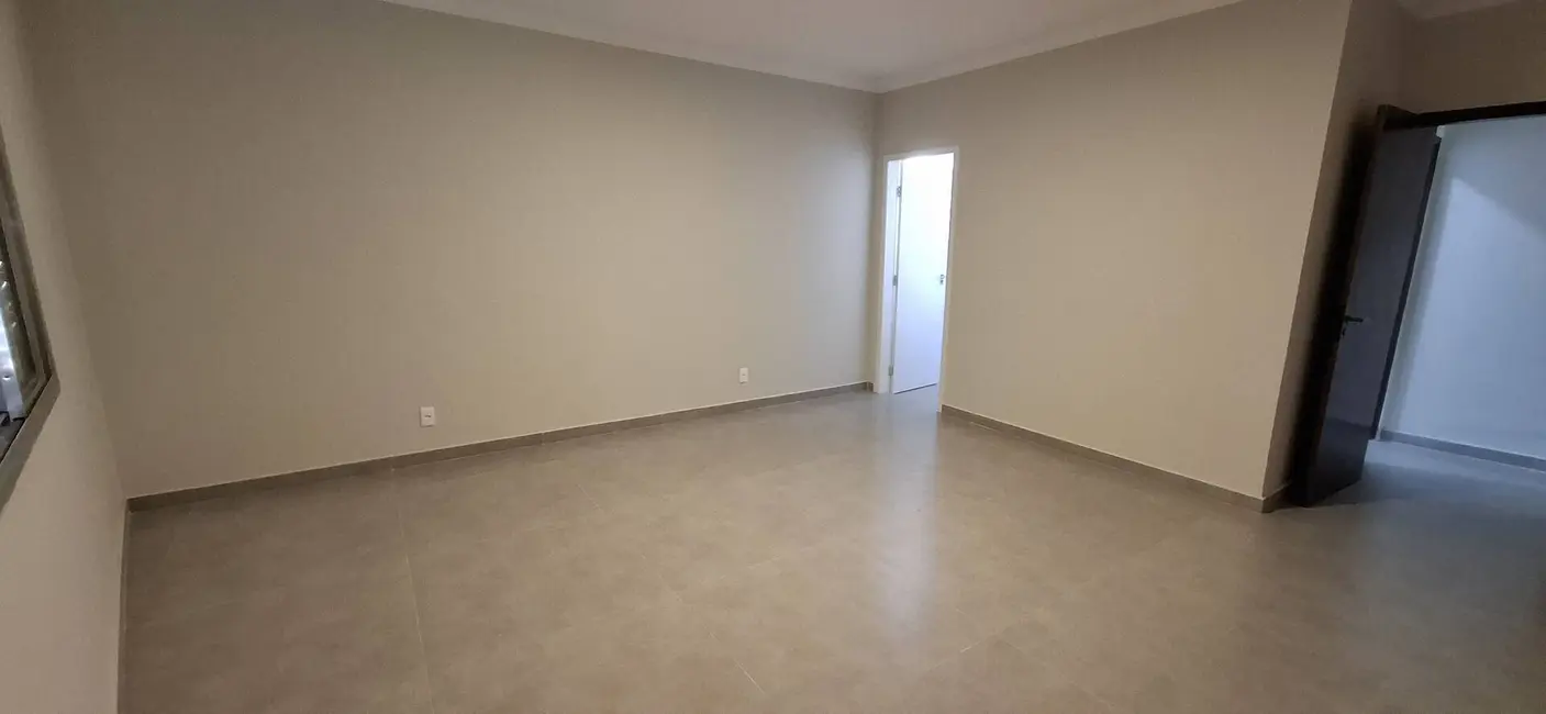 Sobrado com 4 quartos para alugar, 156m2 em Santa Maria, Sao Caetano Do Sul - SP - imagem 9 Foto 9 de Sobrado com 4 quartos para alugar, 156m2 em Santa Maria, Sao Caetano Do Sul - SP