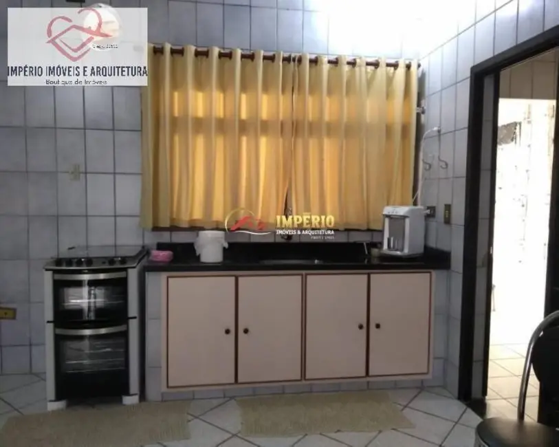 Foto 9 de Casa à venda, 140m2 em Balneário dos Golfinhos, Caraguatatuba - SP