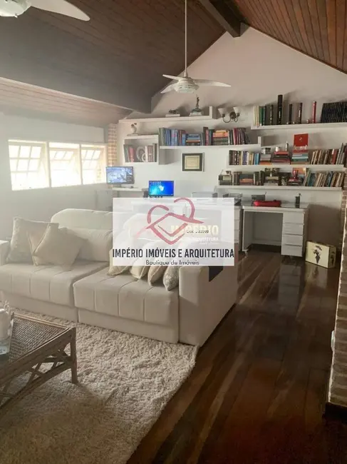 Foto 9 de Sobrado à venda, 300m2 em Indaiá, Caraguatatuba - SP