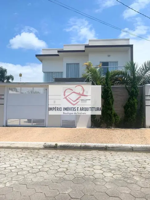 Sobrado com 5 quartos à venda em Pontal de Santa Marina, Caraguatatuba - SP - imagem 4 Foto 4 de Sobrado com 5 quartos à venda em Pontal de Santa Marina, Caraguatatuba - SP